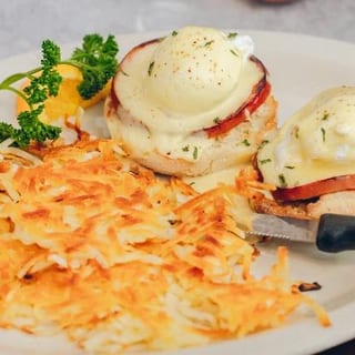 Classic Eggs Benedict