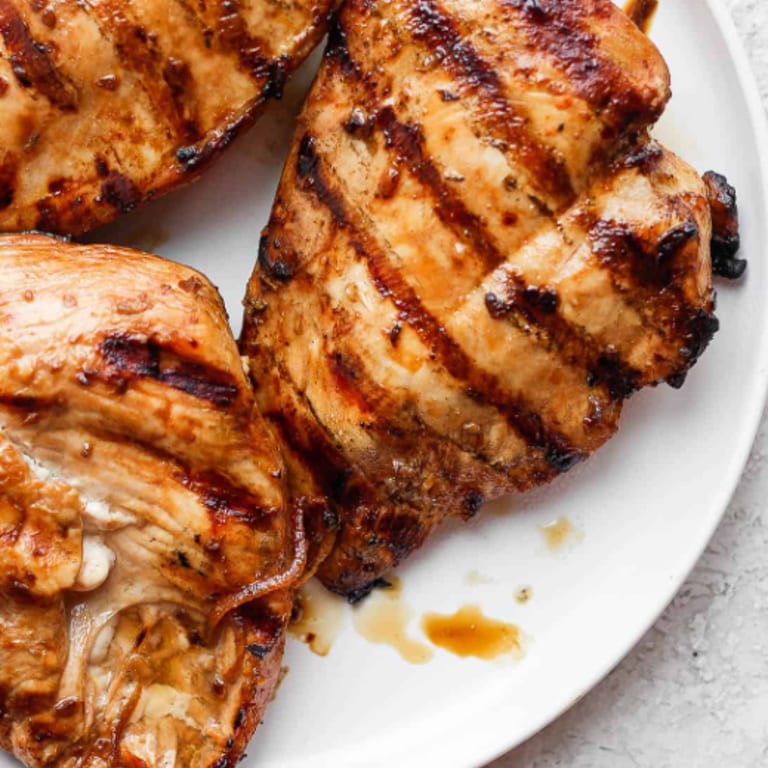 Grilled Chicken Delights: A Flavorful Selection